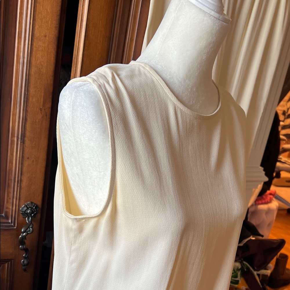 Elegant Cream Women's 2 piece outfit, Good condition, 12 - Picture 2 of 11